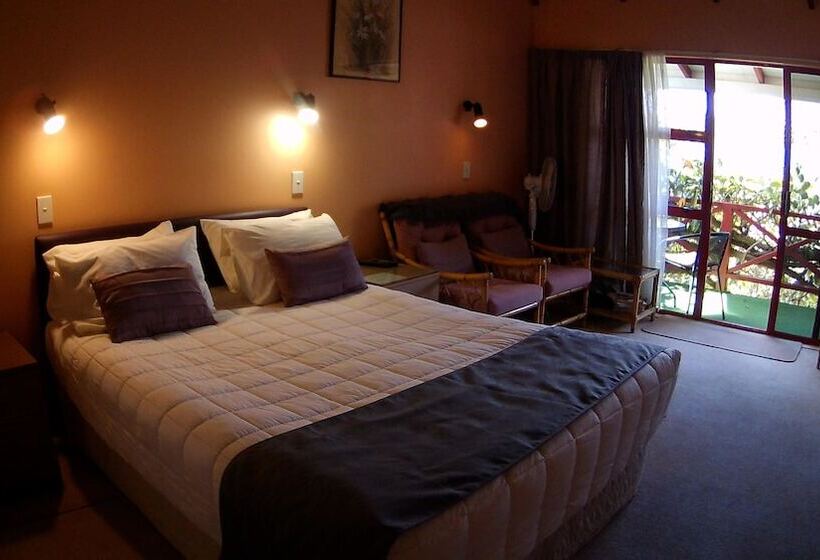 استودیوی استاندارد, Alfa Boutique Motel
