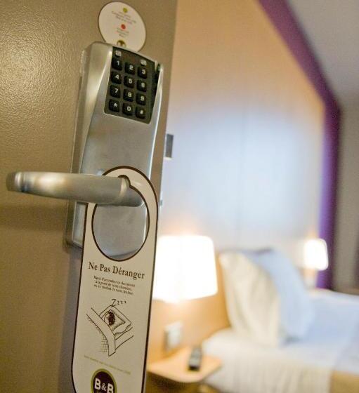 اتاق کلاسیک چهارنفره, B&b Hotel Orgeval