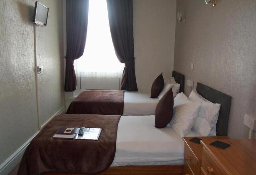 Standard Room, Novello Blackpool