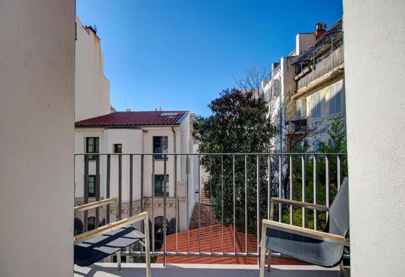 سوئیت جونیور با چشم‌انداز, Alex Hotel & Spa
