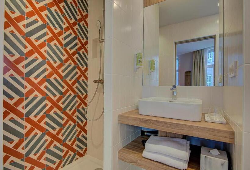 اتاق کلاب, Alex Hotel & Spa