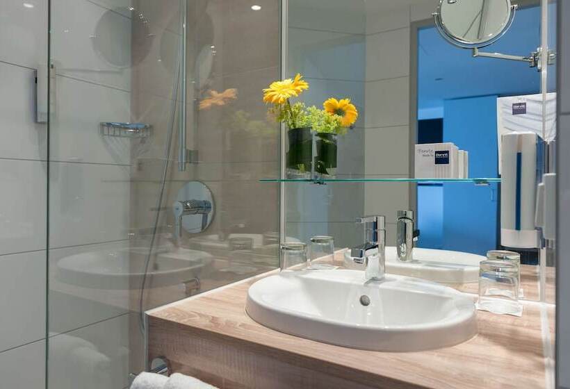 اتاق کلاس بیزنس, Essential By Dorint Stuttgart/airport