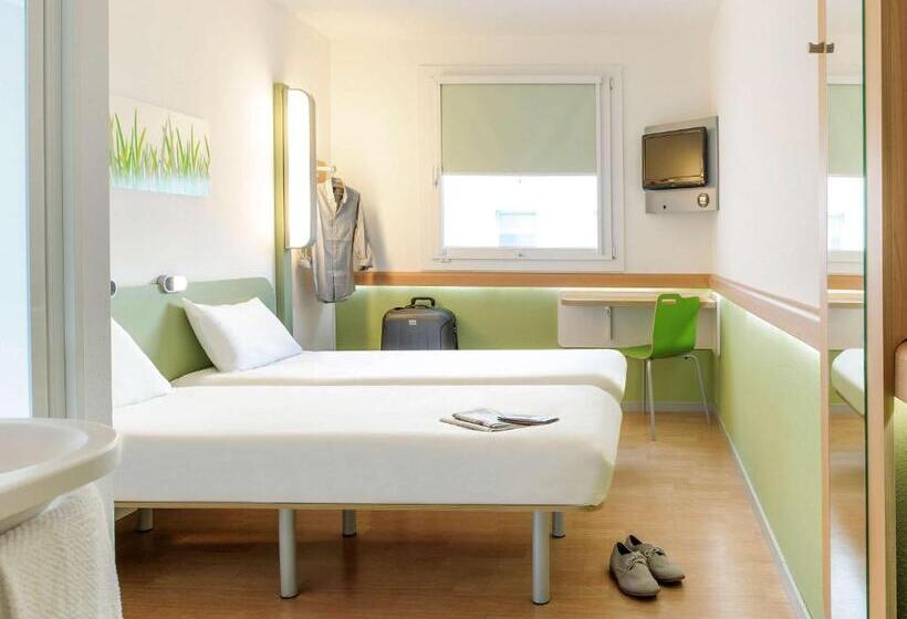اتاق استاندارد, Ibis Budget Birmingham Airport Terminal Building   Nec