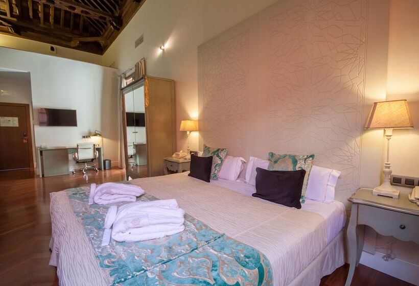 Suite, Palacio Pinello