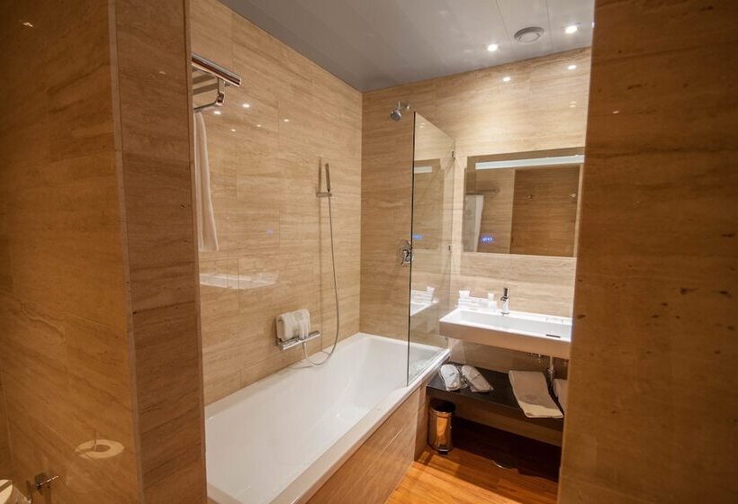 سوئیت خانواده 2 خوابه, Palacio Pinello
