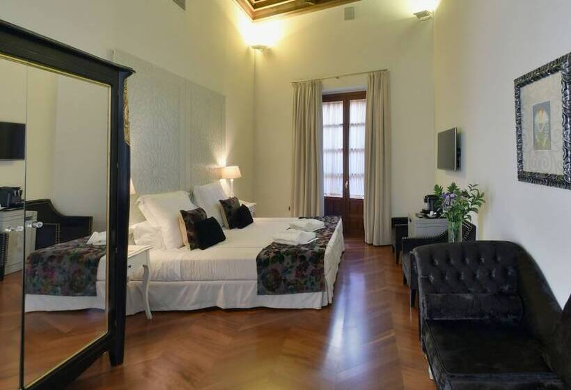 سوئیت خانواده 2 خوابه, Palacio Pinello