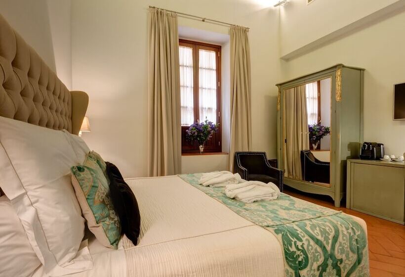 Standard Triple Room, Palacio Pinello