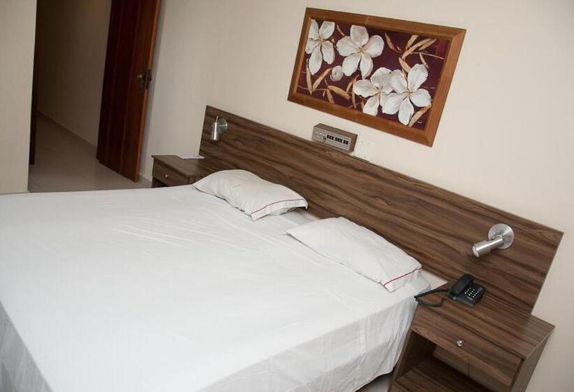 اتاق استاندارد چهار تخته, Plaza Suite