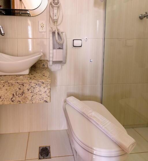 اتاق استاندارد چهار تخته, Plaza Suite