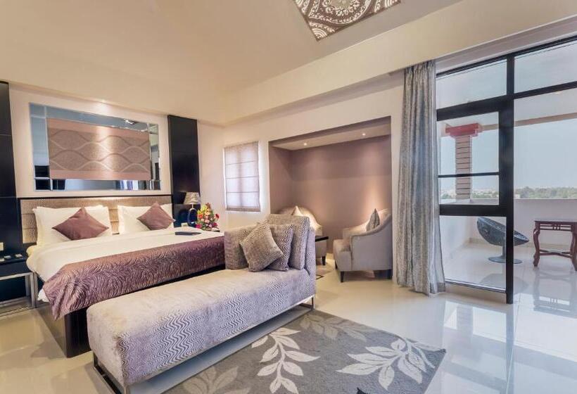اتاق لوکس, Regenta Resort Bhuj, By Royal Orchid Limited