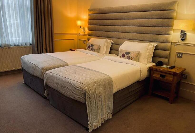 Deluxe Room, The Talbot Inn