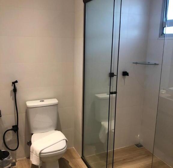 سوئیت با وان آب گرم, Wembley Inn
