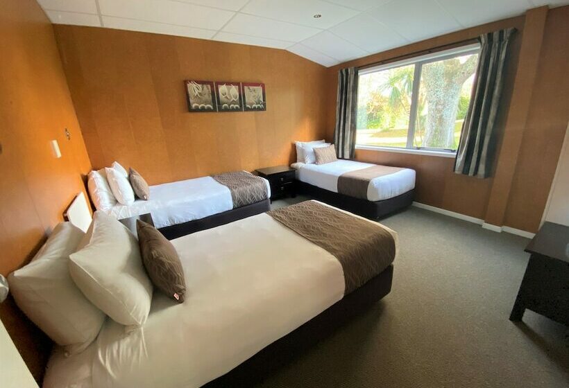 Villa Deluxe 2 Chambres, Whanganui River Top 10 Holiday Park