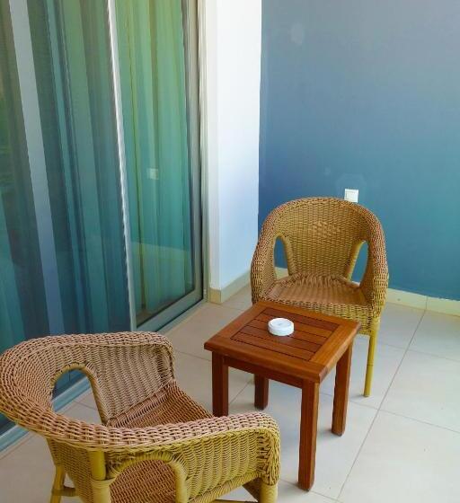 اتاق لوکس سه تخته, Zest Exclusive Hotel & Spa