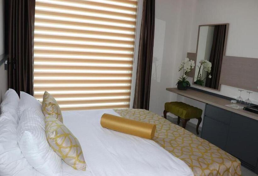 سوییت خانوادگی, Zest Exclusive Hotel & Spa