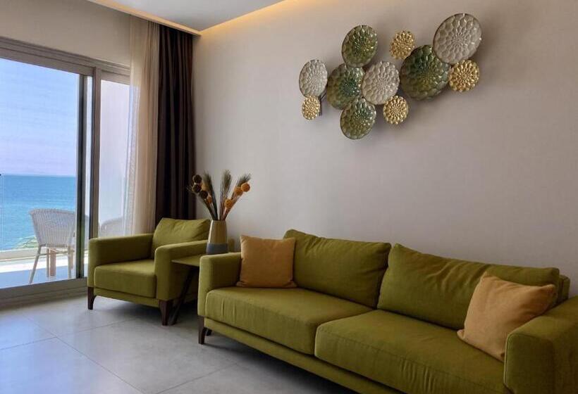 سوییت خانوادگی, Zest Exclusive Hotel & Spa