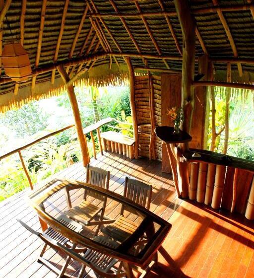 بانگلوی استاندارد, Vanira Lodge