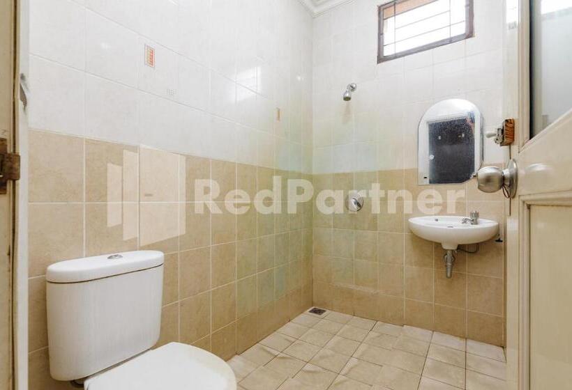 اتاق استاندارد یک نفره, Karawaci Taman Permata Tiga Mitra Reddoorz