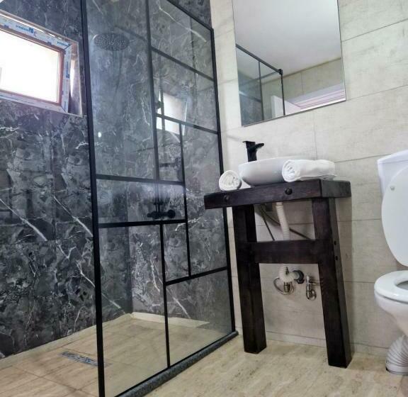 اتاق استاندارد, Complex Dealu  Frumos