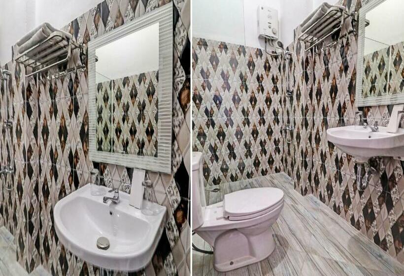 اتاق لوکس, Oyo 91203 Naufal Residence Syariah