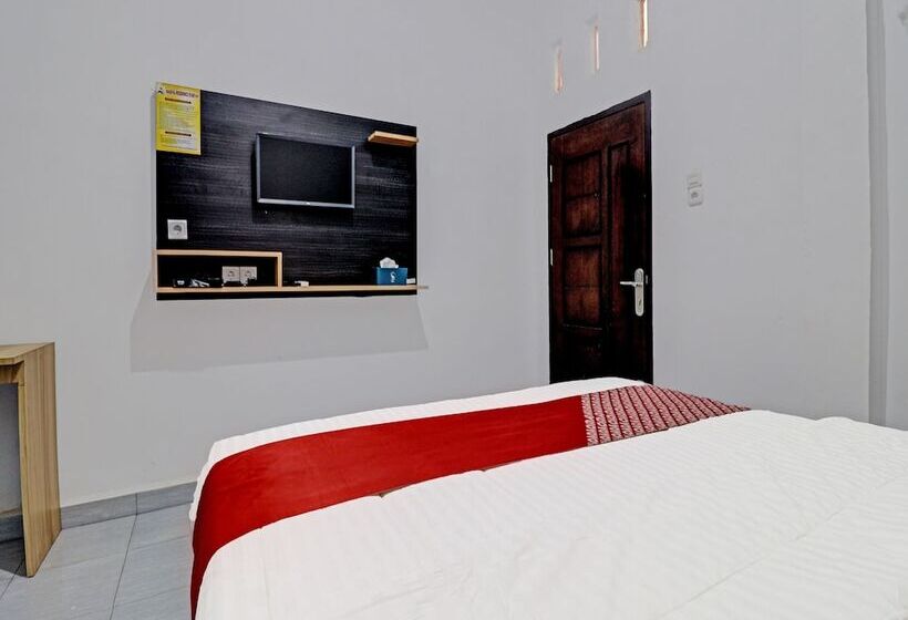 اتاق لوکس, Oyo 91203 Naufal Residence Syariah