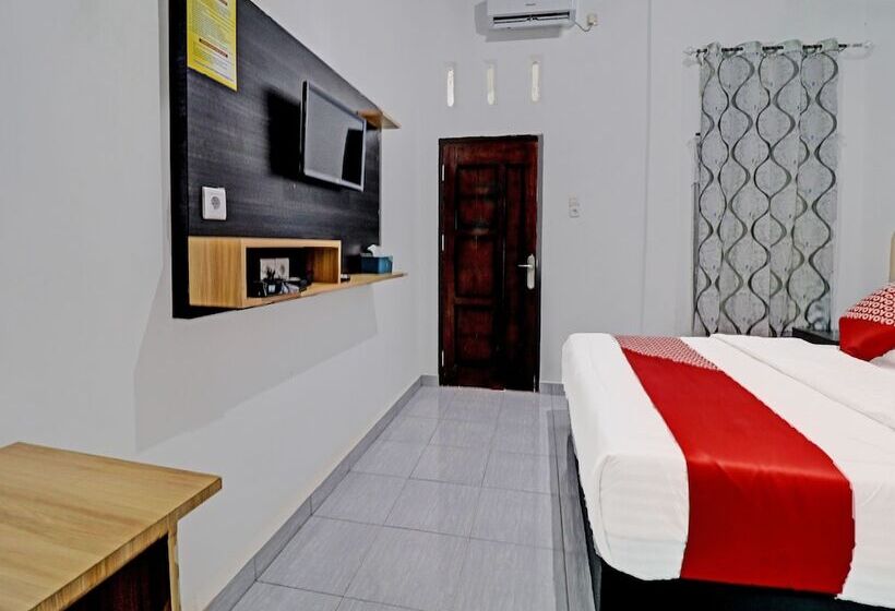 اتاق لوکس, Oyo 91203 Naufal Residence Syariah