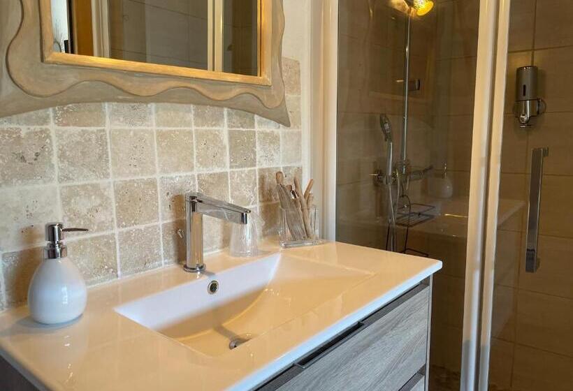 اتاق استاندارد برای معلولان, L Alivetu, Chambres D Hôtes
