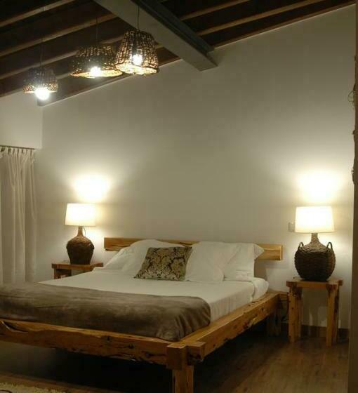 سوییت, Casa De L Telar