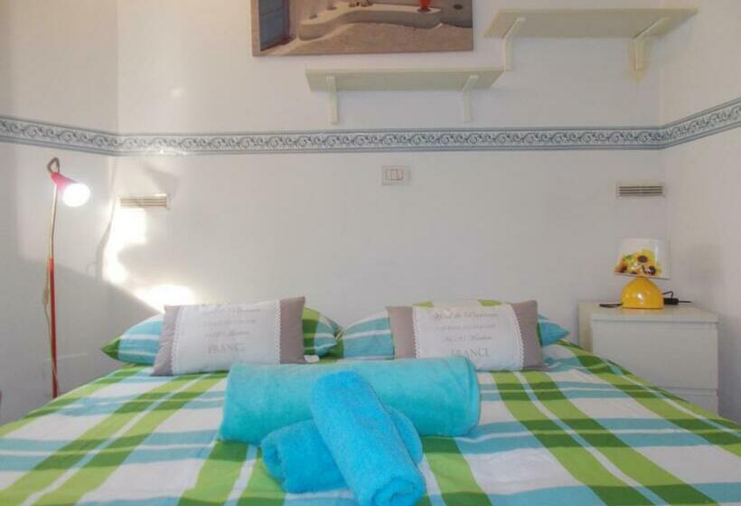 اتاق استاندارد سه نفره, Il Granello Di Senape B&b