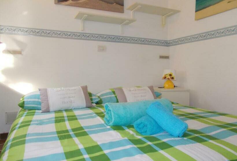 اتاق استاندارد سه نفره, Il Granello Di Senape B&b