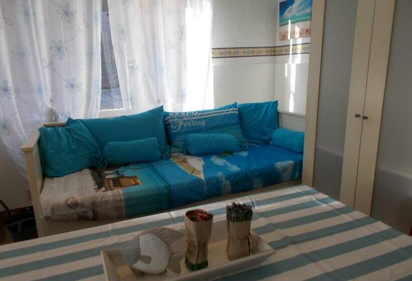 اتاق استاندارد سه نفره, Il Granello Di Senape B&b