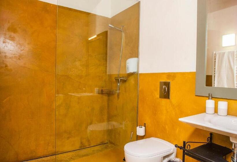 استودیوی سوپریور, Casal De Tralhariz   Turismo De Habitacao