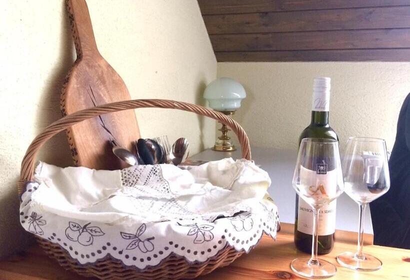 Deluxe Suite King Bed, Mníchov Dvor