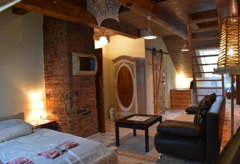 Deluxe Suite King Bed, Mníchov Dvor