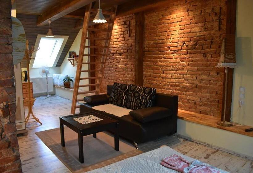 Deluxe Suite King Bed, Mníchov Dvor