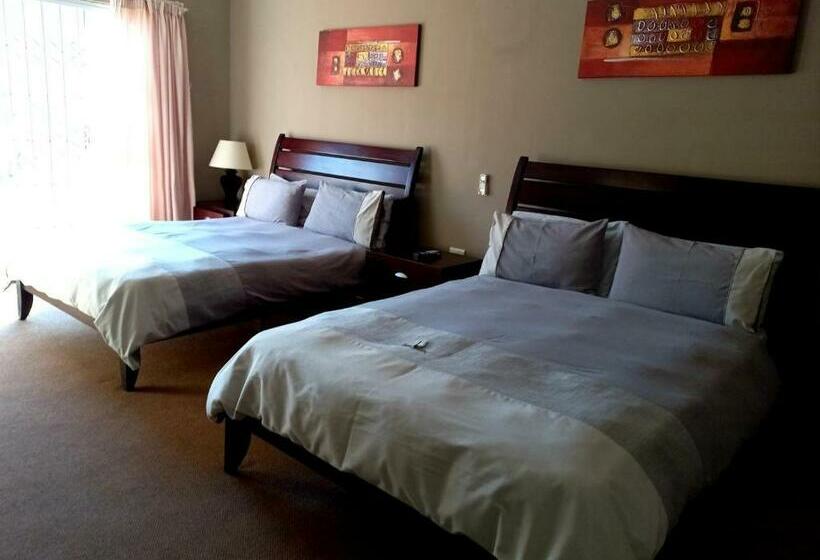 اتاق خانوادگی, Pilanesberg View Guest House