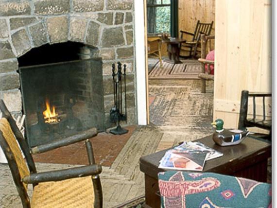 اتاق لوکس چهار تخته, White Pine Camp