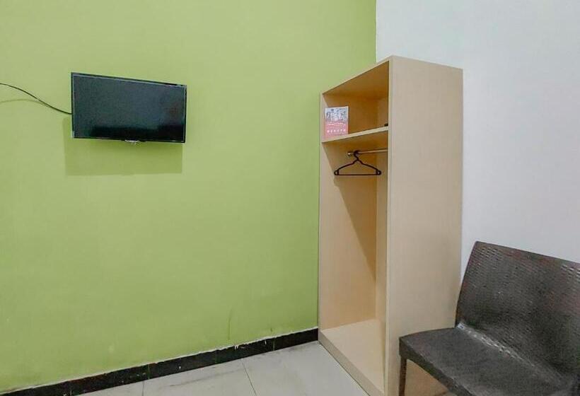 اتاق استاندارد یک نفره, Reddoorz At Cempaka Guesthouse Tarakan