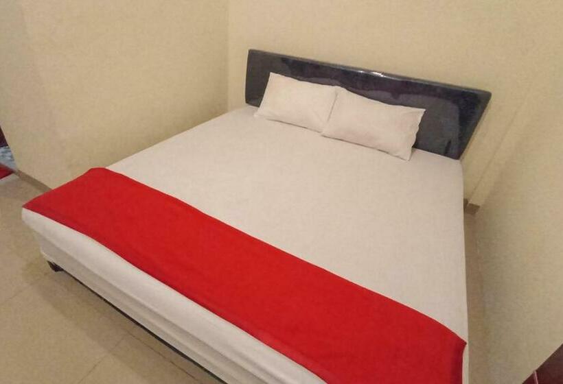 اتاق استاندارد, Reddoorz Syariah Near Sentani City Square