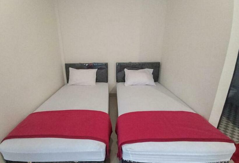 اتاق استاندارد, Reddoorz Syariah Near Sentani City Square