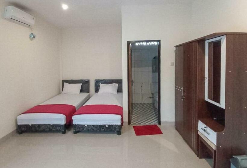 اتاق استاندارد, Reddoorz Syariah Near Sentani City Square