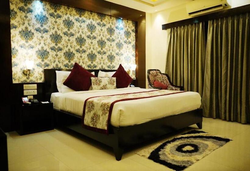 اتاق سوپریور با تخت بزرگ, The Vaishnavi