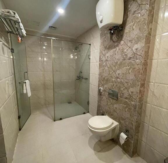 اتاق سوپریور با تخت بزرگ, The Vaishnavi