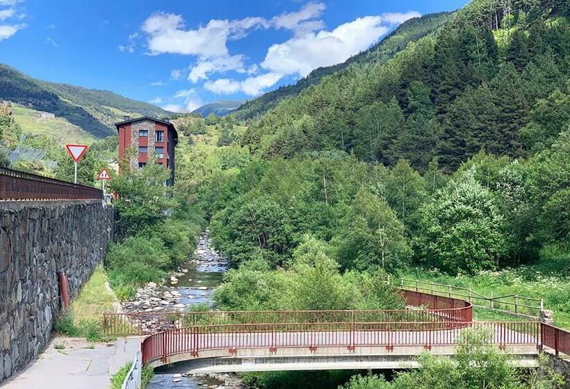 Huoneisto 3 Makuuhuonetta, Apartamentos Canillo 3000