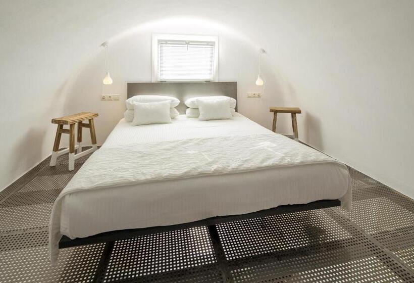 Quarto Dúplex, Art Hotel Santorini