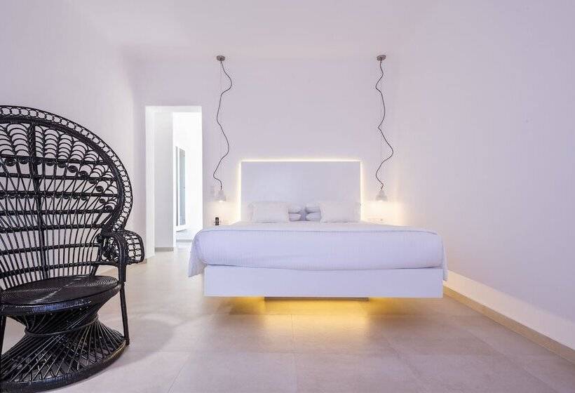 سوئیت با وان آب گرم, Art Hotel Santorini