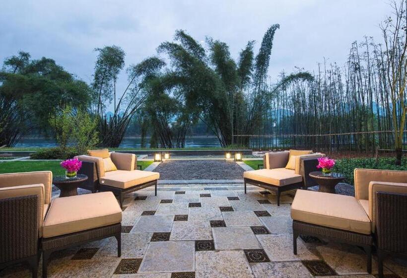 ویلای 2 خوابه, Banyan Tree Yangshuo