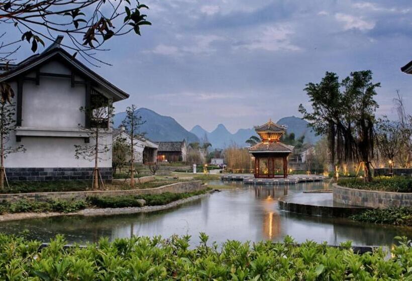 سوئیت با تخت بزرگ, Banyan Tree Yangshuo