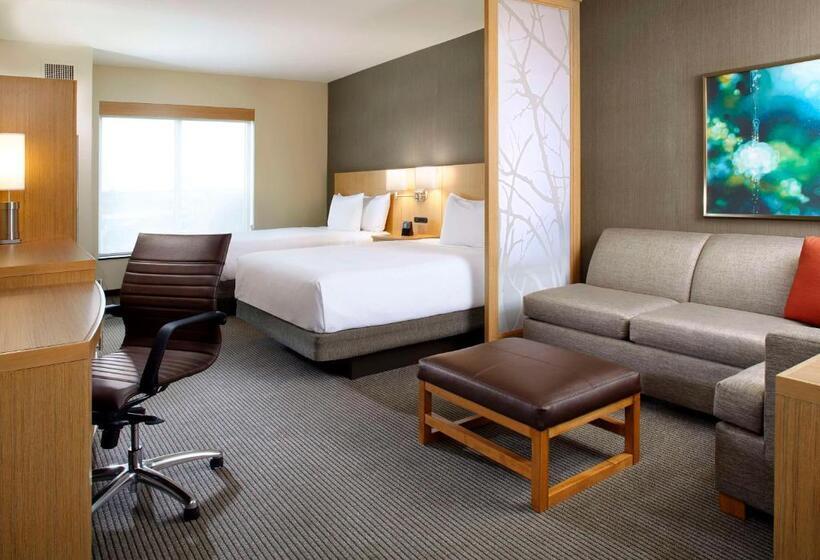 Standard Room Superior Floor, Hyatt Place Miami Airport East