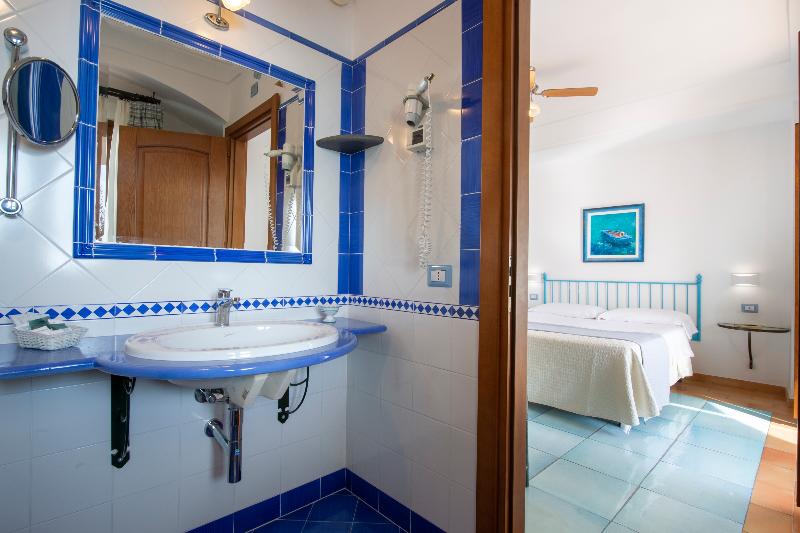 اتاق لوکس با چشم‌انداز دریا, Maresca Hotel Praiano